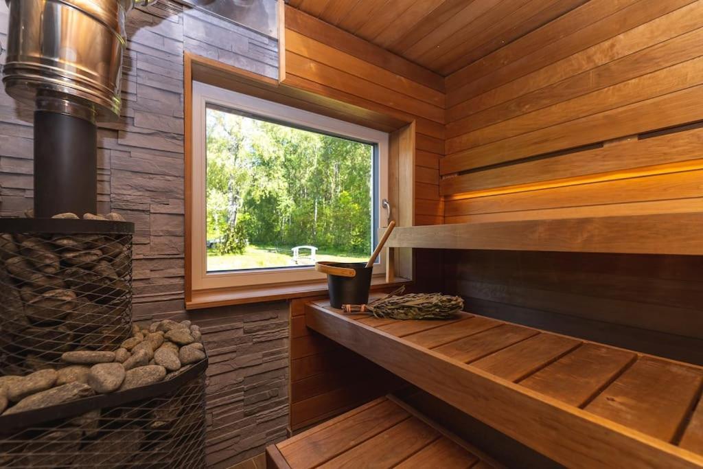 Modern Villa With Sauna & Hot Tub Hiiumaa Dış mekan fotoğraf